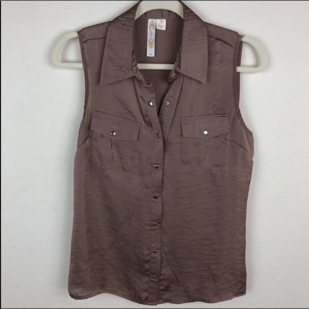 Adiva Brown Sleeveless Blouse
